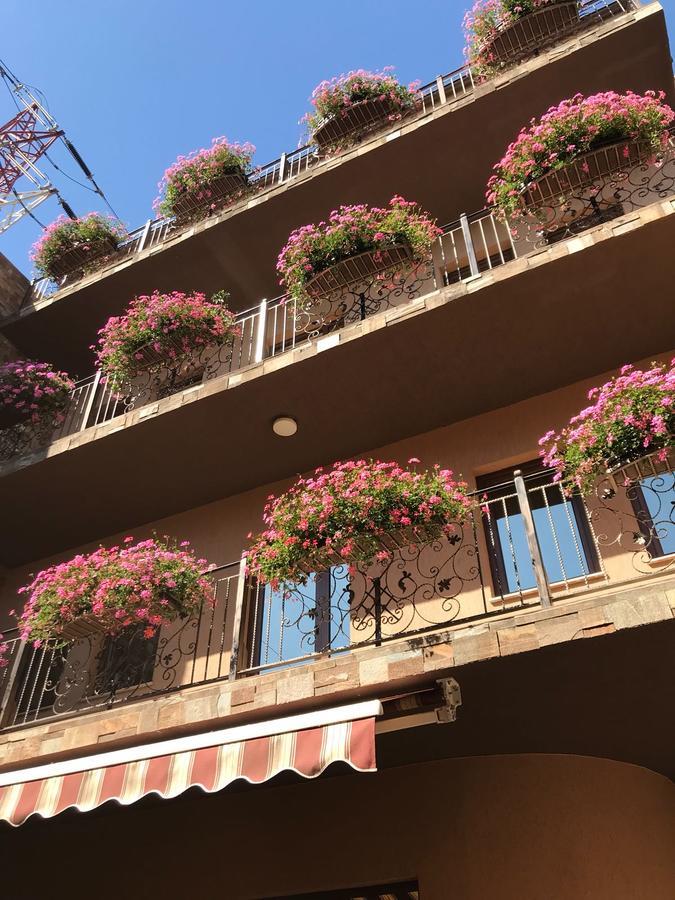Hotel Yarus Ploieşti Exterior foto